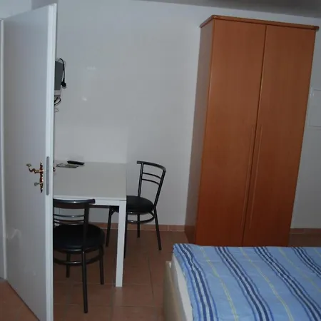Schaefer Guest house